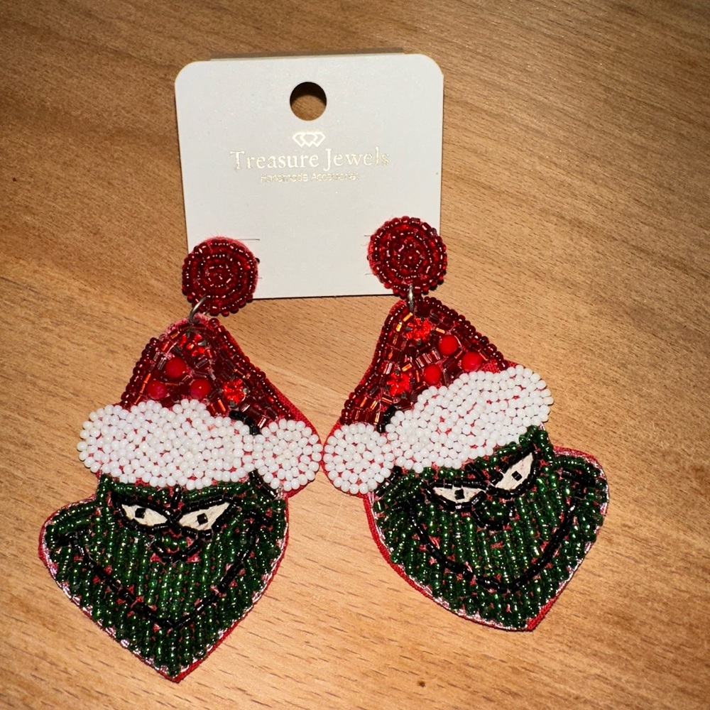 Red and Green Beaded Earrings